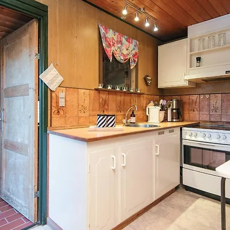 4 Person In Toftlund-by Traum