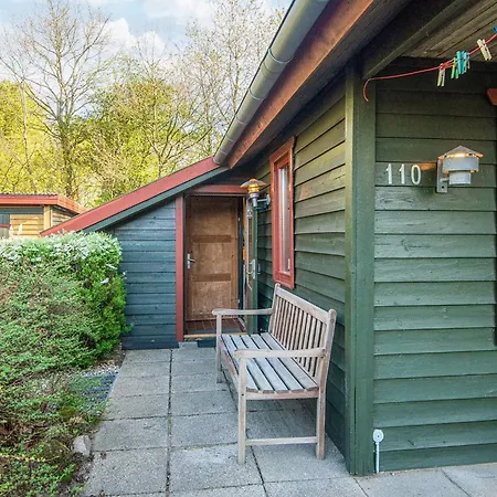 4 Person In Toftlund-by Traum